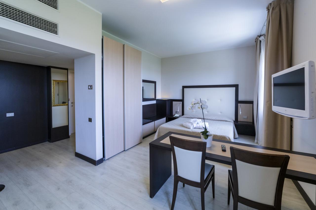Suite Hotel Elite Bologna Exterior photo
